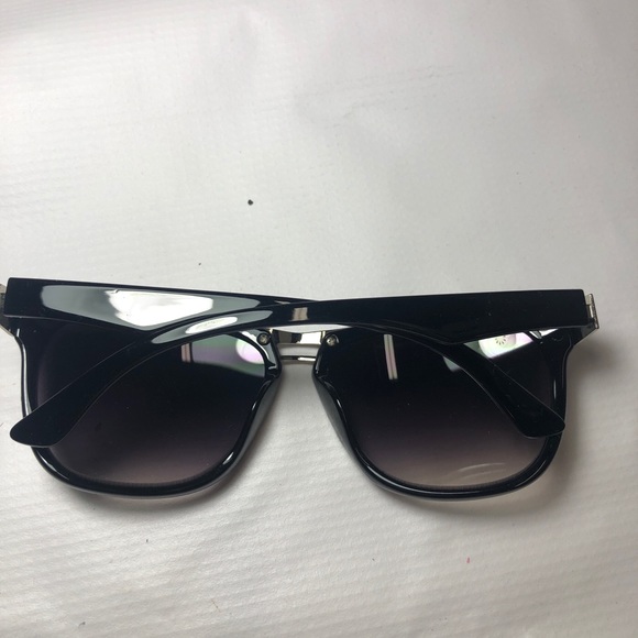 Sunglasses - Picture 2 of 3